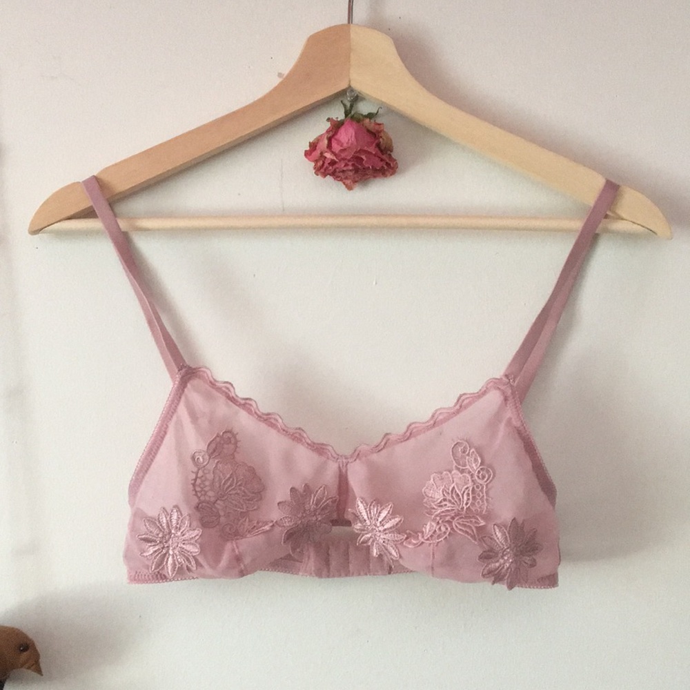 90s VINTAGE Pink Embroidered Bra SM